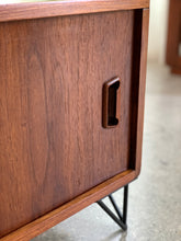 Load image into Gallery viewer, Coffee Table (Double Sided)