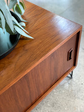 Load image into Gallery viewer, Coffee Table (Double Sided)