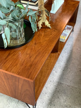 Load image into Gallery viewer, Coffee Table (Double Sided)