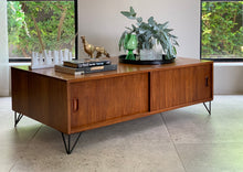 Load image into Gallery viewer, Coffee Table (Double Sided)