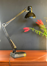 Load image into Gallery viewer, Retro Desk Lamp