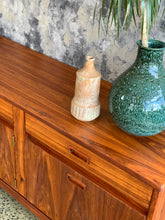 Load image into Gallery viewer, Novocraft Sideboard