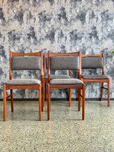 Load image into Gallery viewer, Set of 4 DS Vorster Dining Chairs