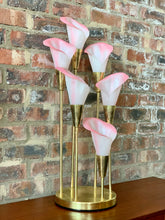 Load image into Gallery viewer, Vintage Calla Lilly Table Lamp