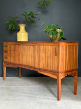 Load image into Gallery viewer, Retro Sideboard