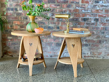 Load image into Gallery viewer, Round Oak Sidetables