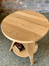 Load image into Gallery viewer, Round Oak Sidetables