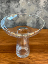 Load image into Gallery viewer, Glass Vase