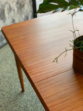 Load image into Gallery viewer, DS Vorster Dining Table with 8 Chairs