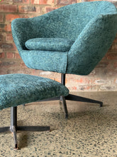 Load image into Gallery viewer, Pair of Retro Zodiac Chairs