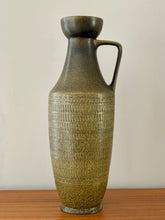 Load image into Gallery viewer, Retro German Vase