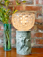 Load image into Gallery viewer, Vintage table lamp
