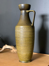 Load image into Gallery viewer, Retro German Vase
