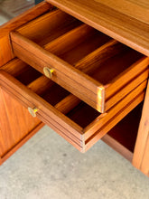 Load image into Gallery viewer, Mid-Century Cabinet