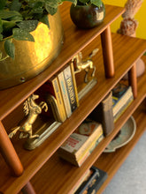 Load image into Gallery viewer, Retro Four-Tiered Shelving Unit