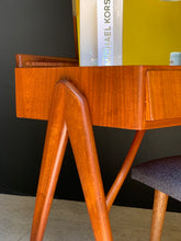 Load image into Gallery viewer, Novocraft Mid-Century Dresser & Stool