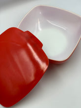 Load image into Gallery viewer, Pyrex Casserole Dish