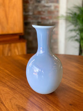 Load image into Gallery viewer, Blue Art Glass Vase