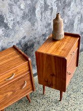 Load image into Gallery viewer, Pair of retro bedside tables
