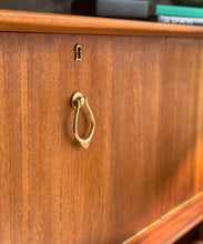 Load image into Gallery viewer, Mid-Century, Duros Sideboard