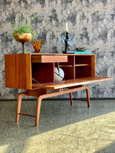 Load image into Gallery viewer, Mid-Century, Duros Sideboard