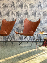 Load image into Gallery viewer, Vintage Butterfly Chair