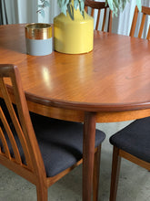 Load image into Gallery viewer, G-Plan Dining Set