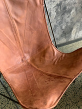 Load image into Gallery viewer, Vintage Butterfly Chair