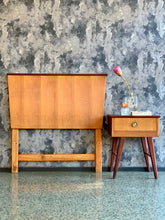 Load image into Gallery viewer, Mid-Century Bed Pedestal