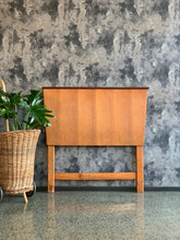 Load image into Gallery viewer, Single Wooden Headboard
