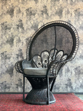 Load image into Gallery viewer, Vintage Wicker Chair