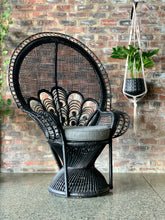 Load image into Gallery viewer, Vintage Wicker Chair