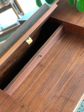 Load image into Gallery viewer, Retro "Torrente" Dresser