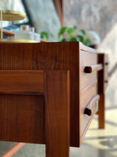 Load image into Gallery viewer, Retro "Torrente" Dresser