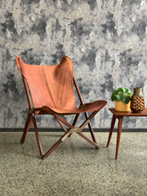 Load image into Gallery viewer, Vintage Tripolina style Chair