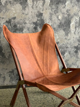 Load image into Gallery viewer, Vintage Tripolina style Chair