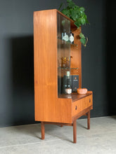 Load image into Gallery viewer, 'Turnidge of London' Display / Drinks Cabinet