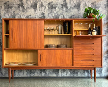Load image into Gallery viewer, Mid-Century Buffet / High-Board
