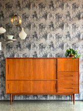 Load image into Gallery viewer, Mid-Century Buffet / High-Board