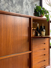 Load image into Gallery viewer, Mid-Century Buffet / High-Board