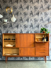 Load image into Gallery viewer, Mid-Century Buffet / High-Board
