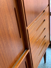 Load image into Gallery viewer, Mid-Century Buffet / High-Board