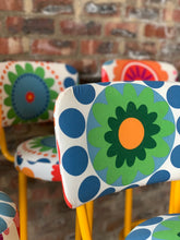 Load image into Gallery viewer, Retro Stools
