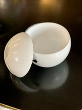 Load image into Gallery viewer, White Ice Bucket
