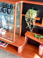 Load image into Gallery viewer, Retro display / drinks cabinet