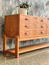 Load image into Gallery viewer, Torrente Mid-Century sideboard