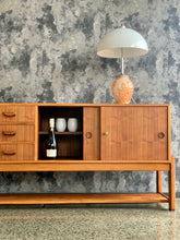 Load image into Gallery viewer, Torrente Mid-Century sideboard