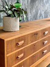 Load image into Gallery viewer, Torrente Mid-Century sideboard