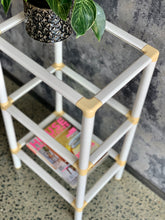 Load image into Gallery viewer, Retro Tiered stand