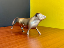 Load image into Gallery viewer, Vintage Brass Bull